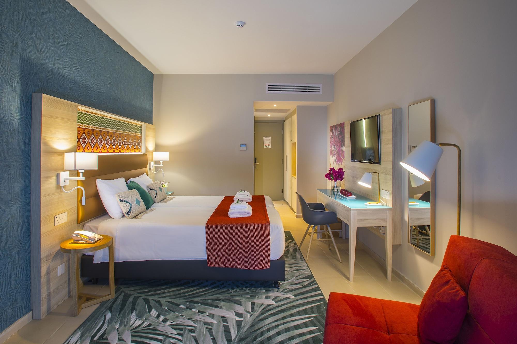 Leonardo Cypria Bay Hotel 4*