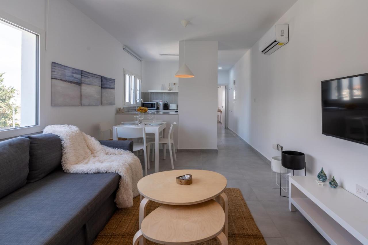 Seaview At Harbour Apartment *