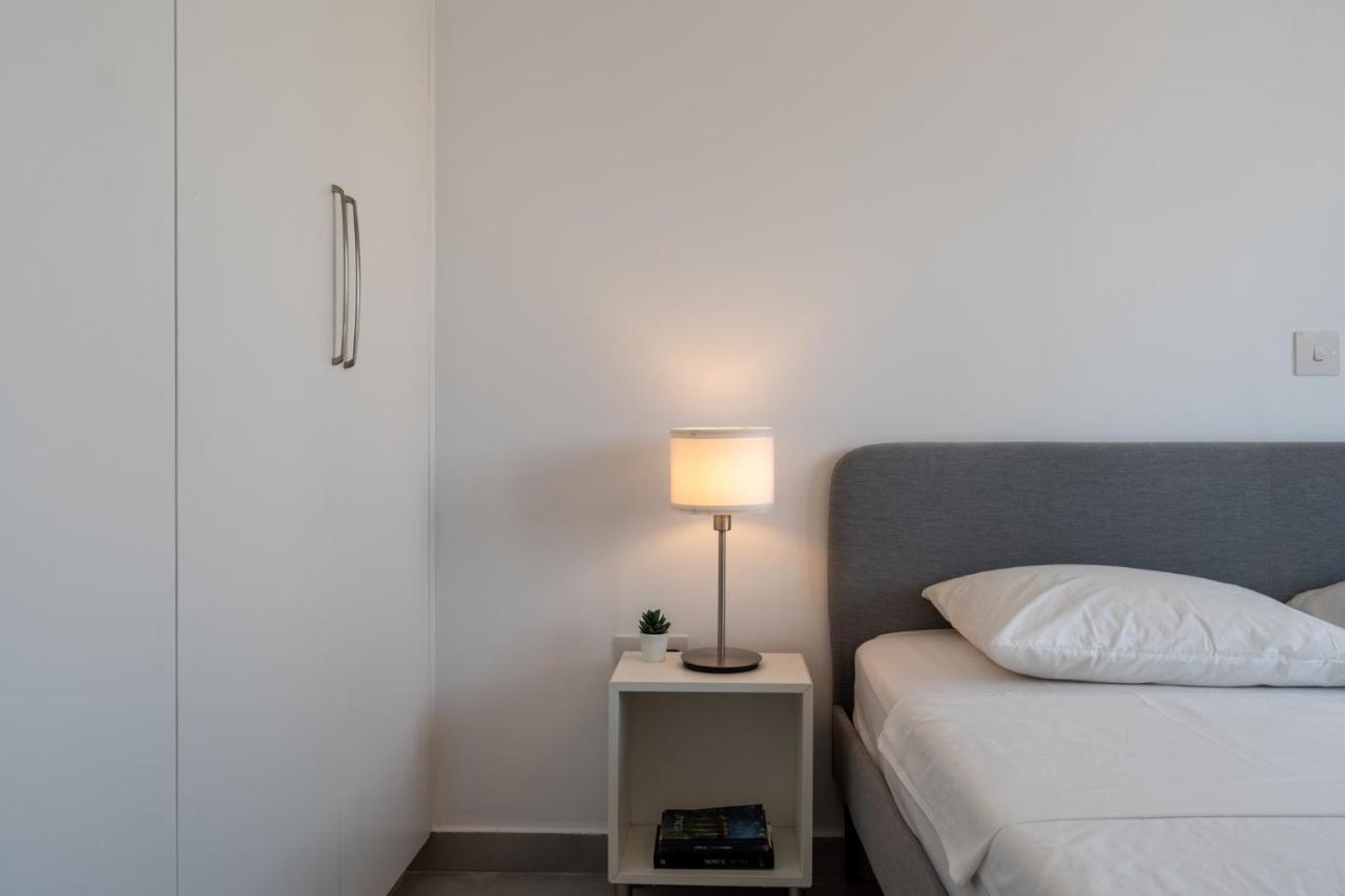 Apartment Seaview At Harbour Paphos
