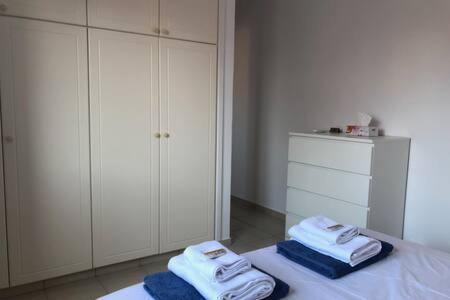 Apartment Limnaria - Luxurious, Spacious 3 Bed With Pool Views