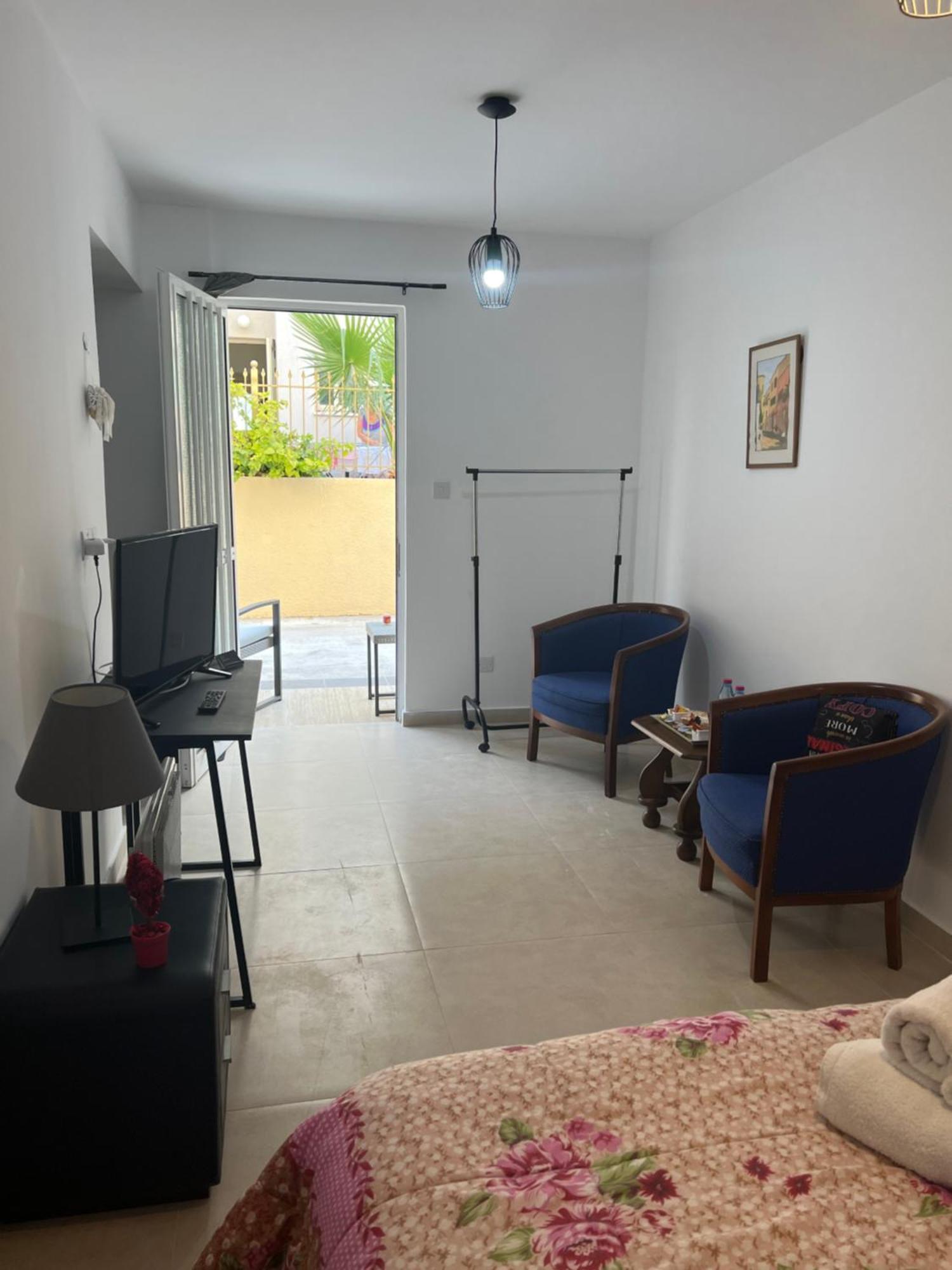 Charalambous Apartment