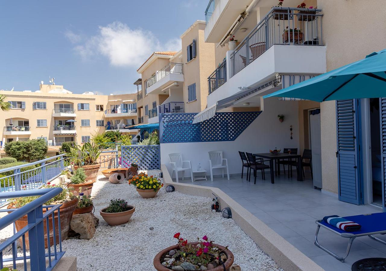 Apartment 105 Kings Palace - Fabulous 2 Bed, 2 Bath, Large Patio With Garden - Sea Views Paphos