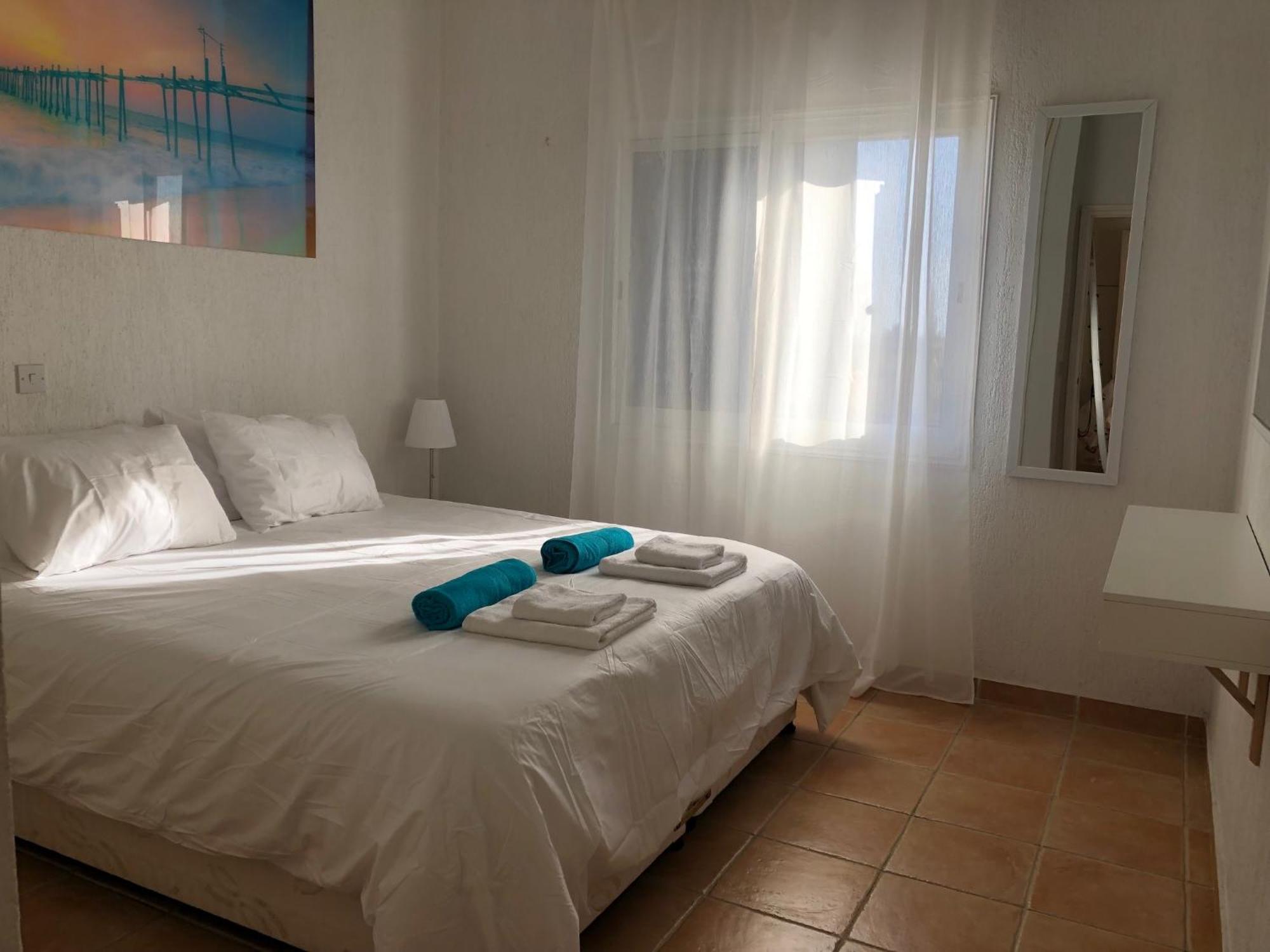 Limnaria Gardens - 1 Bedroom, Sunny With Stunning Pool Views Apartment *