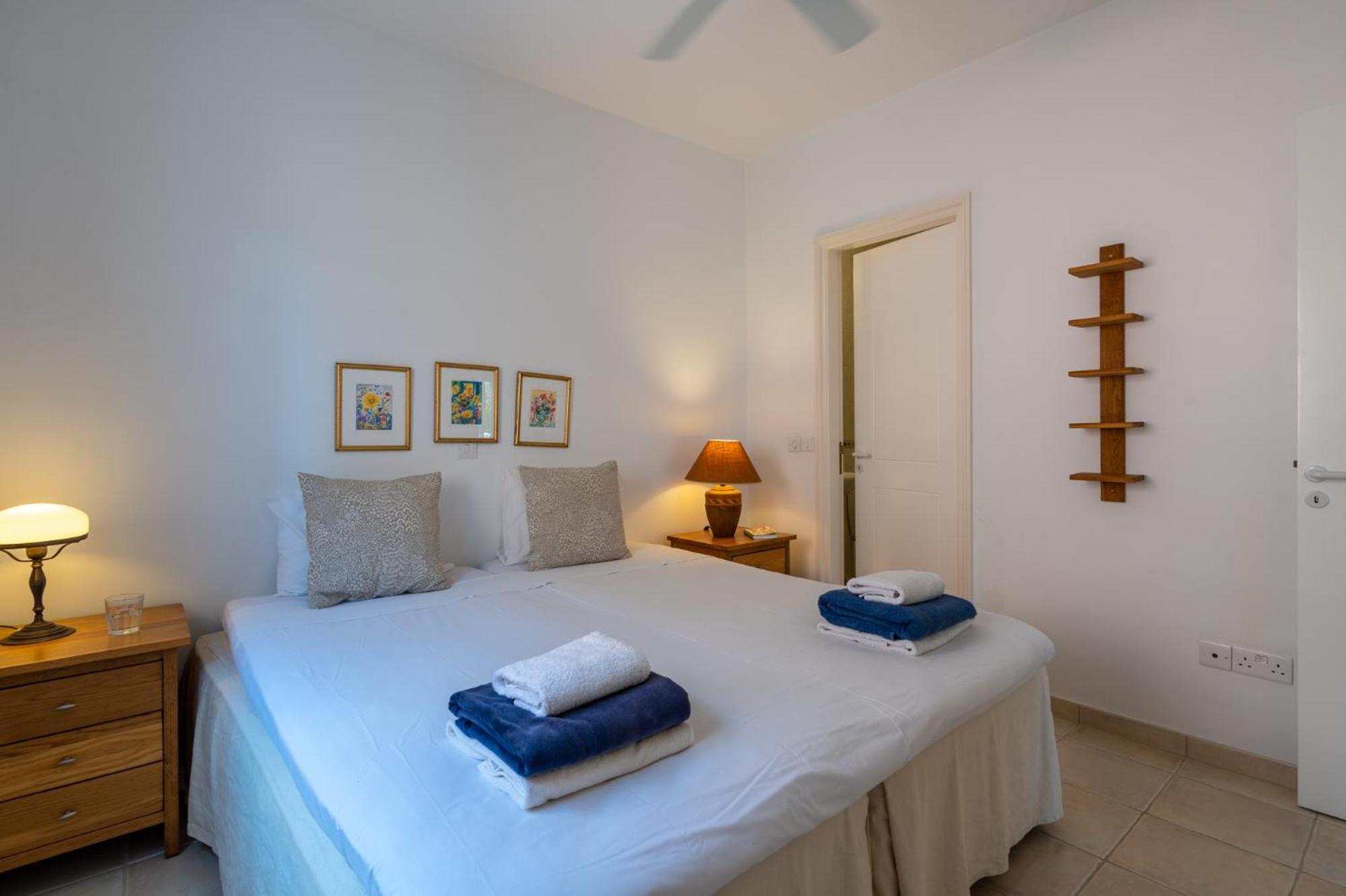 Tropical Paradise In Harbour Paphos, & Close To Apartment