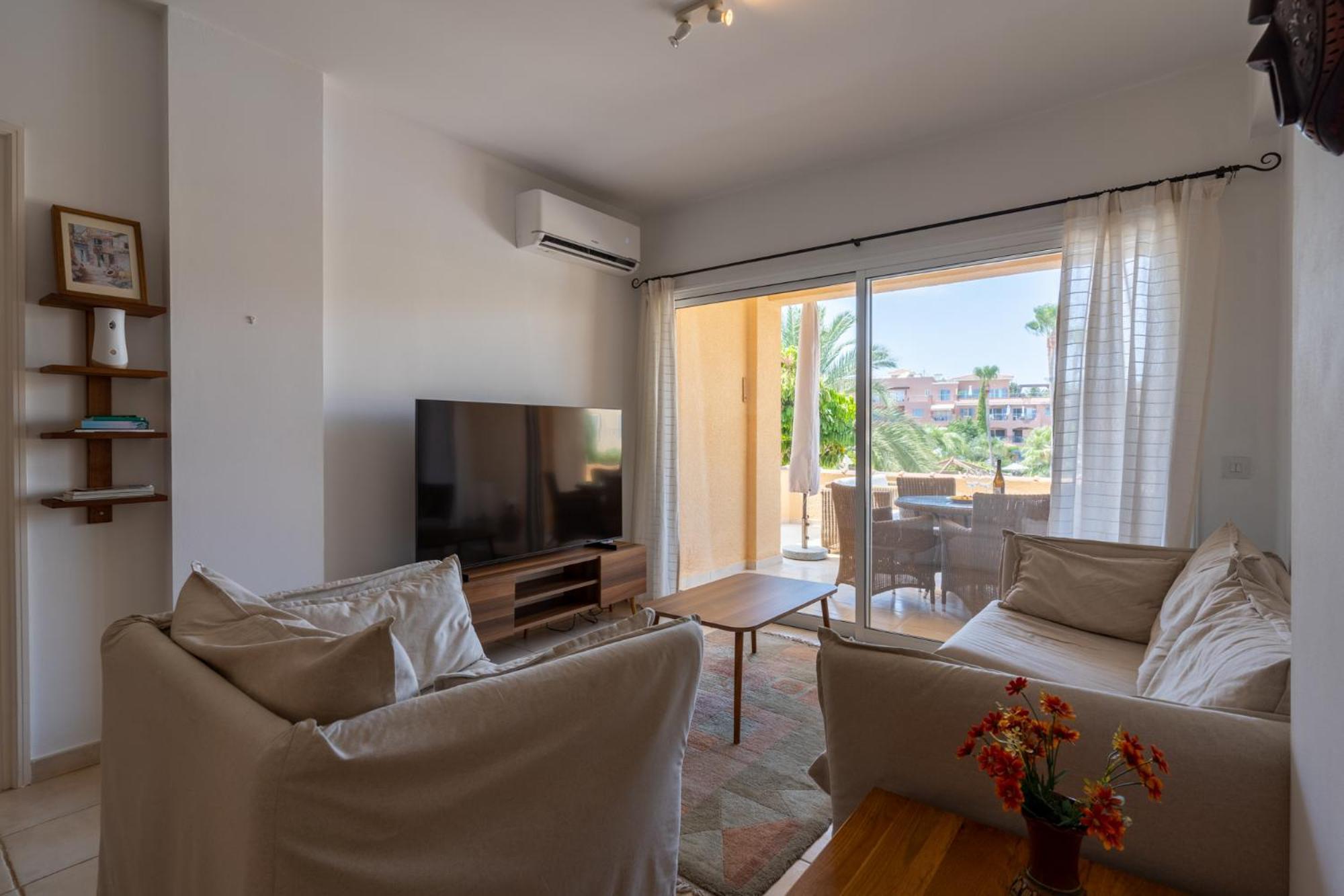 Tropical Paradise In Harbour Paphos, & Close To Apartment Paphos