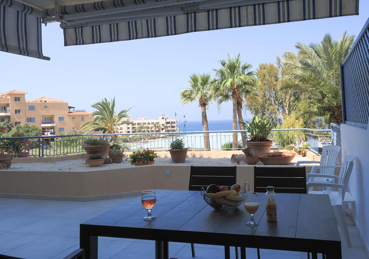 105 Kings Palace - Fabulous 2 Bed, 2 Bath, Large Patio With Garden - Sea Views Paphos