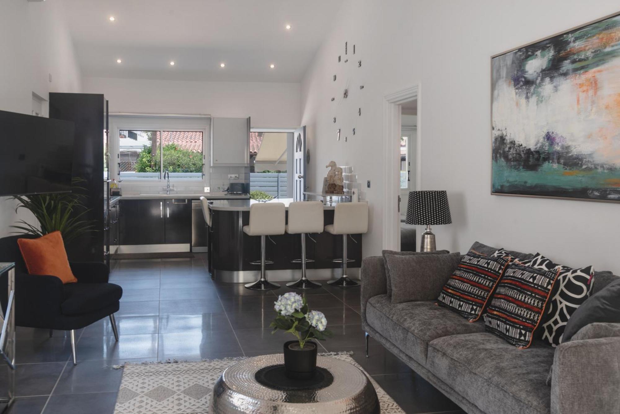 Phaedrus Living Luxury Botanic Holiday home