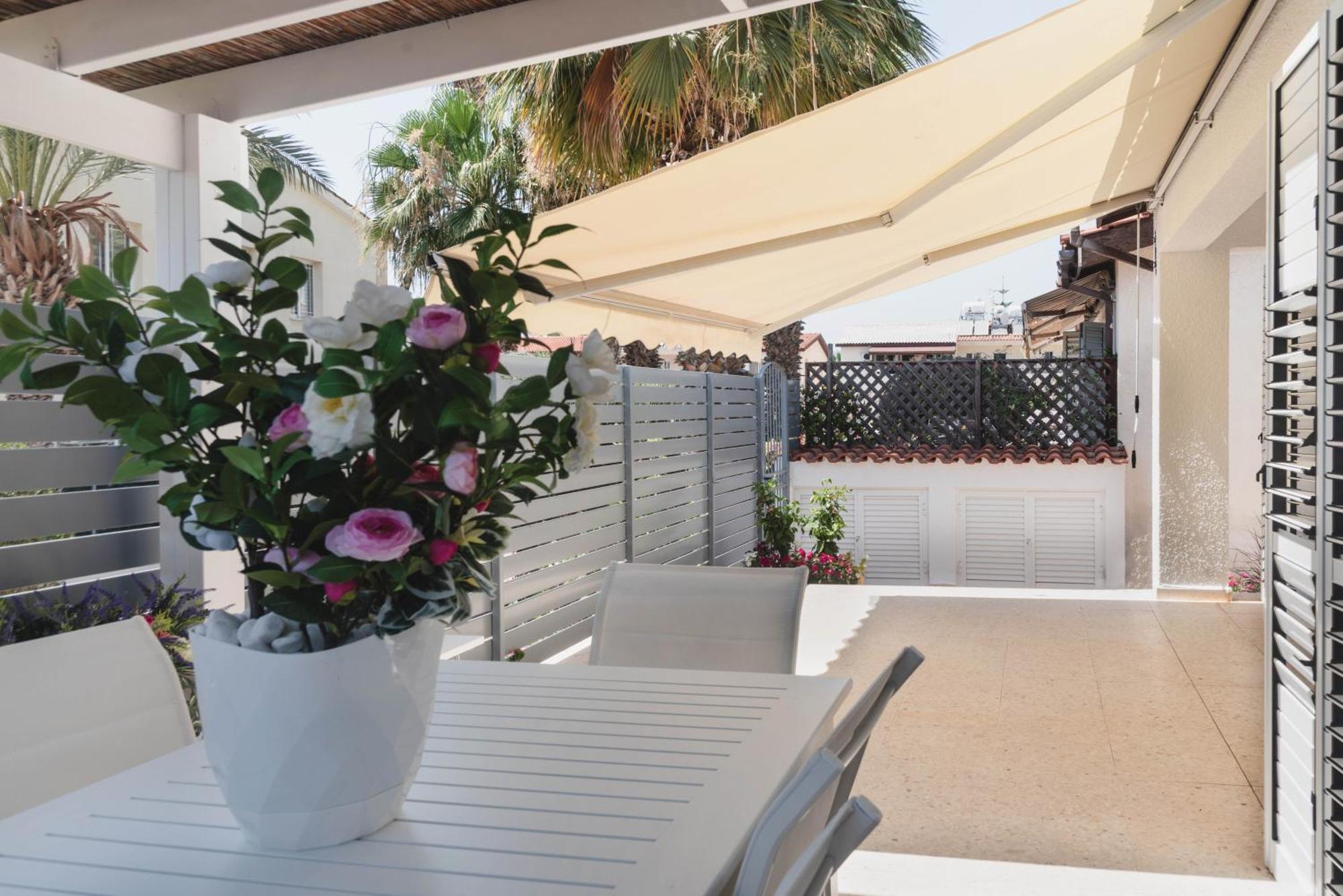 Phaedrus Living Luxury Botanic Holiday home Paphos