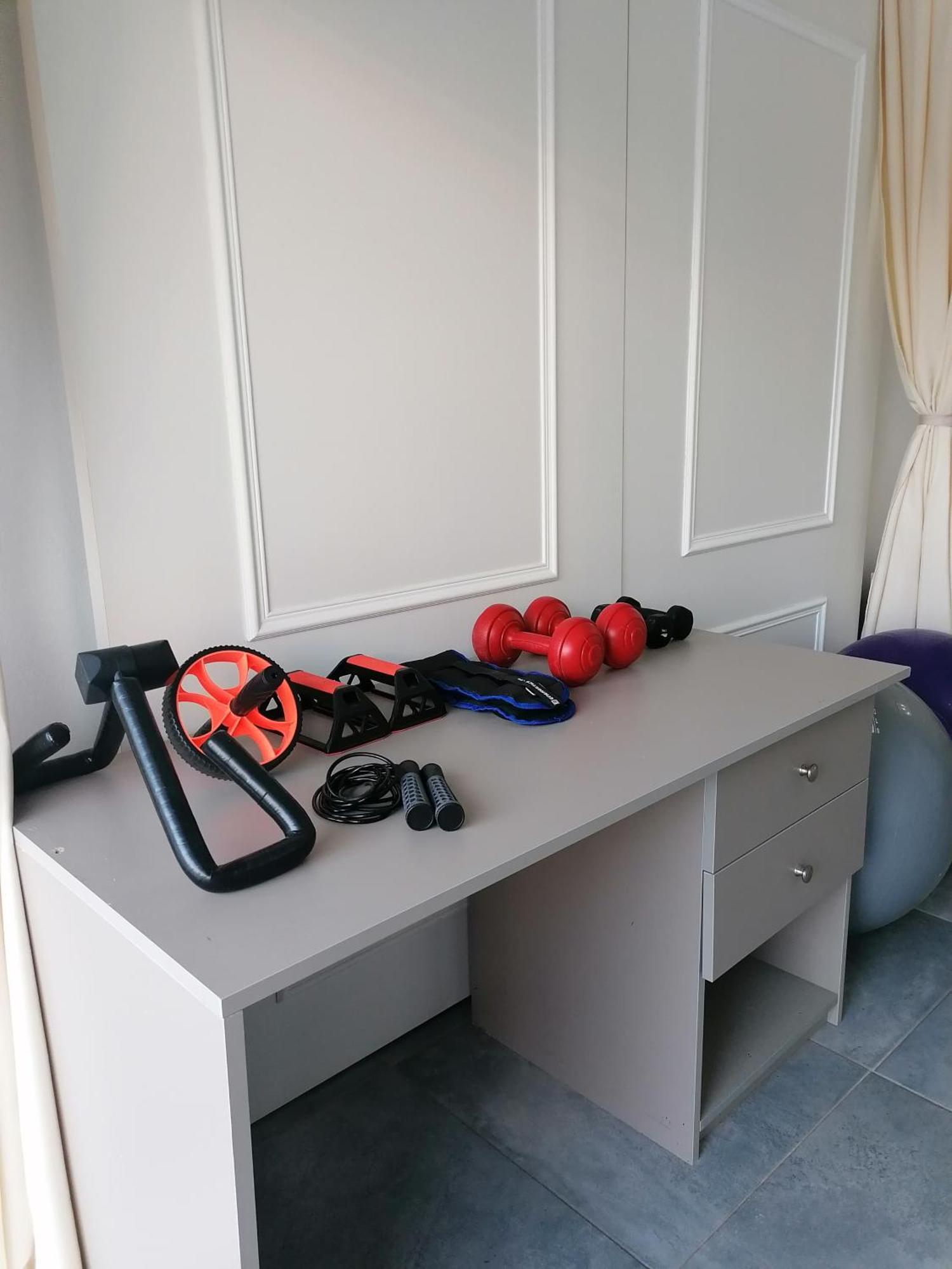 Homestay The Host - Women And Couples Only