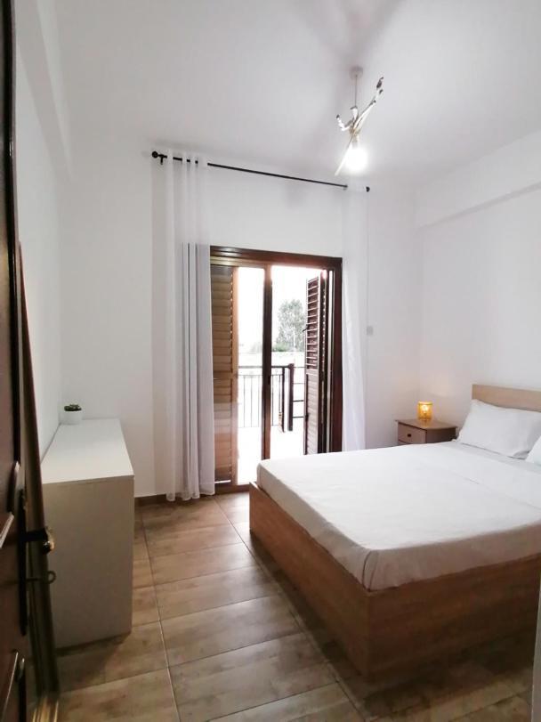 The Host - Women And Couples Only Homestay