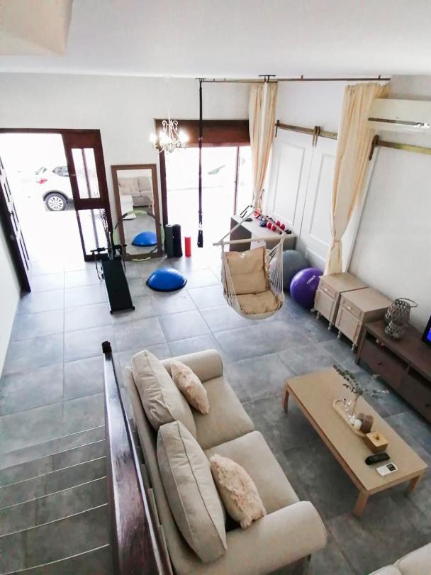 The Host - Women And Couples Only Homestay Paphos