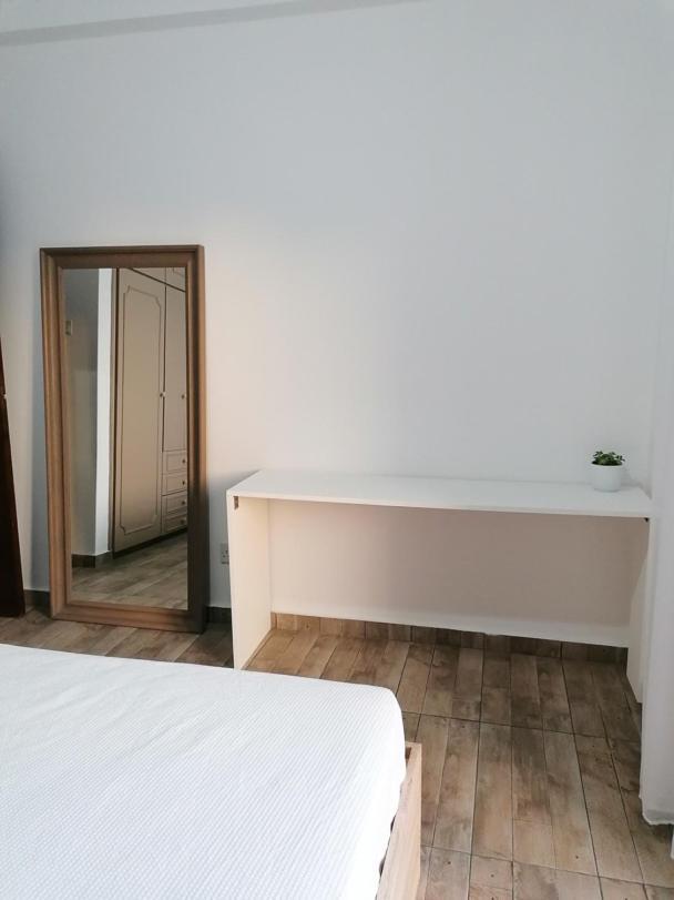 The Host - Women And Couples Only Homestay