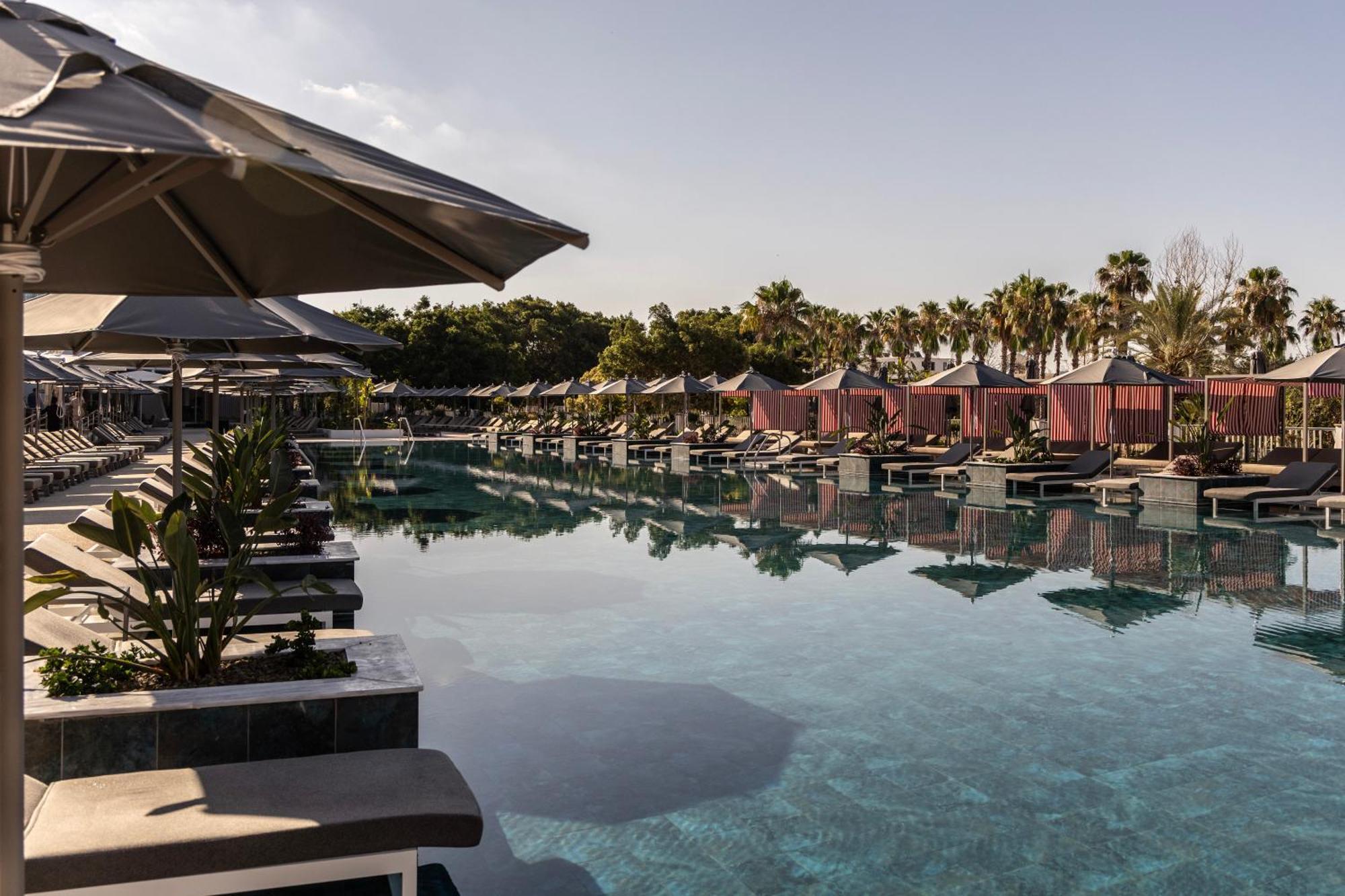 Cali & Designed For Adults By Louis Hotel Peyia