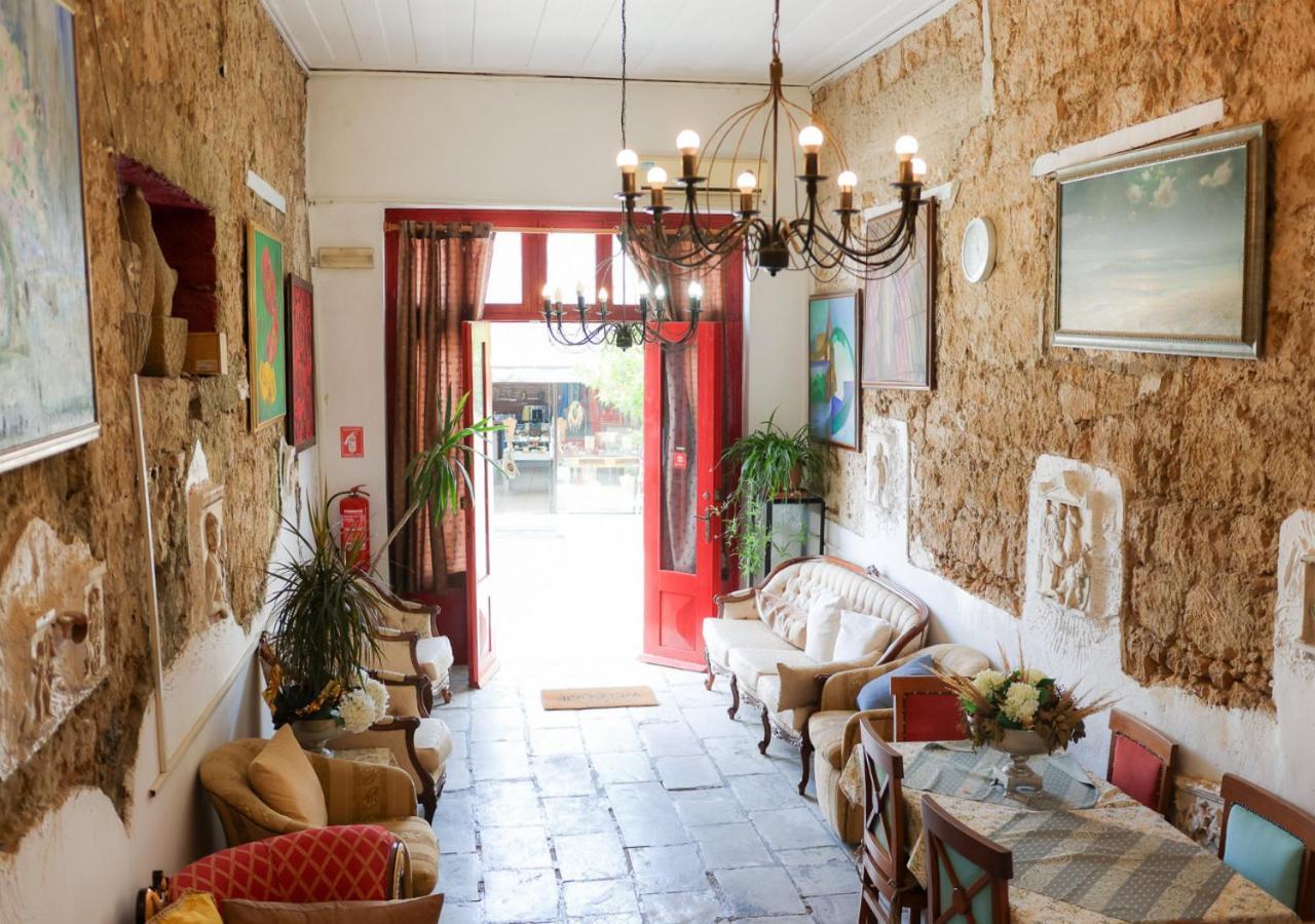 Hotel Kiniras Traditional & Restaurant 3*