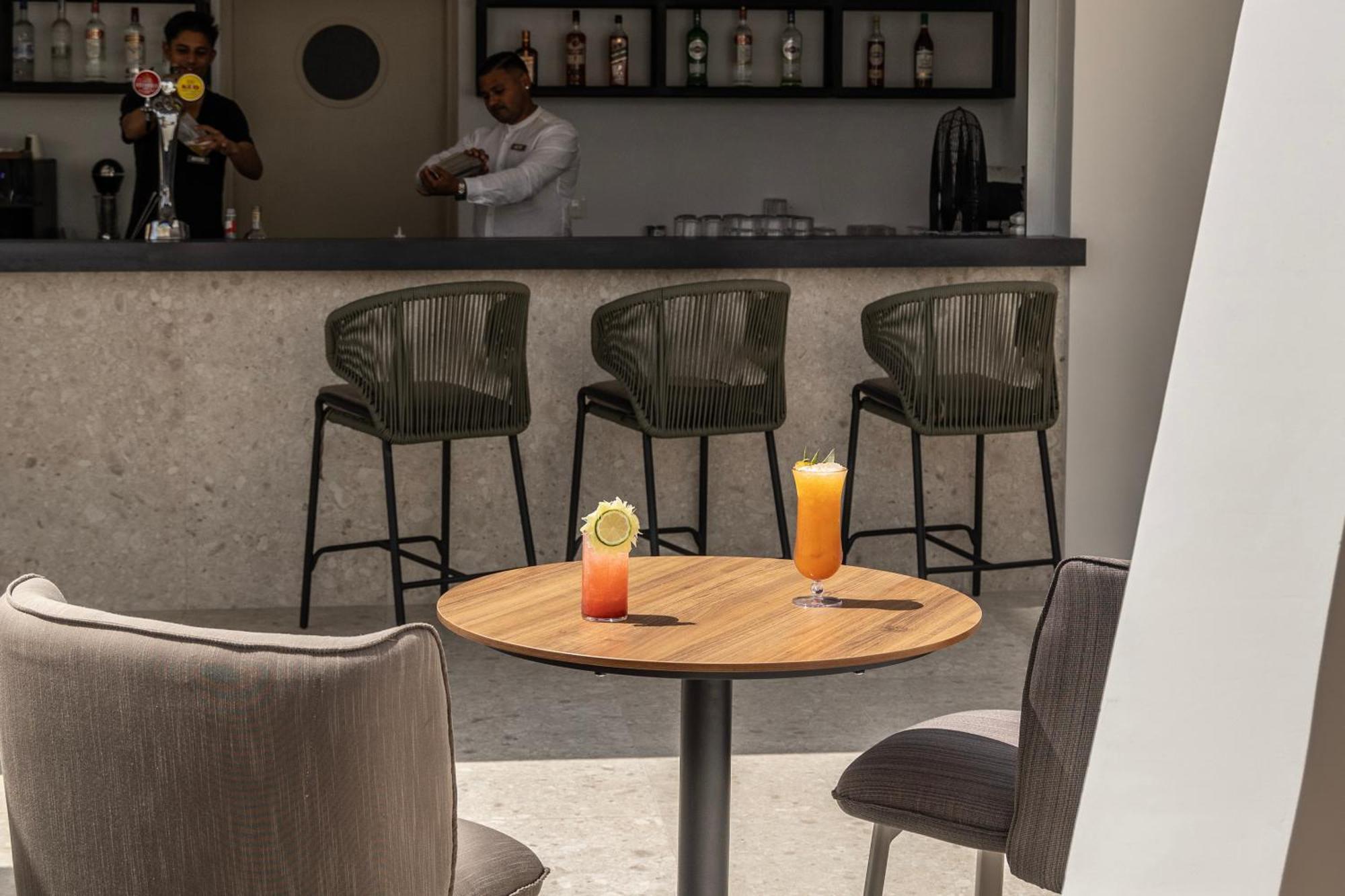 Cali & Designed For Adults By Louis Hotel