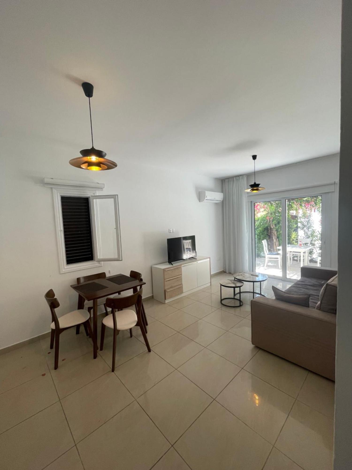 Margarita Gardens Block 6 Apartment *