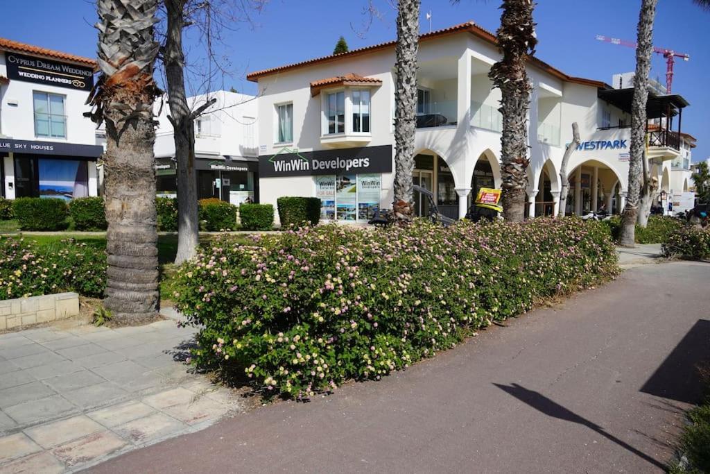 Casa Luna Luxurious Comfy Seaside 3persons Apt Apartment Paphos