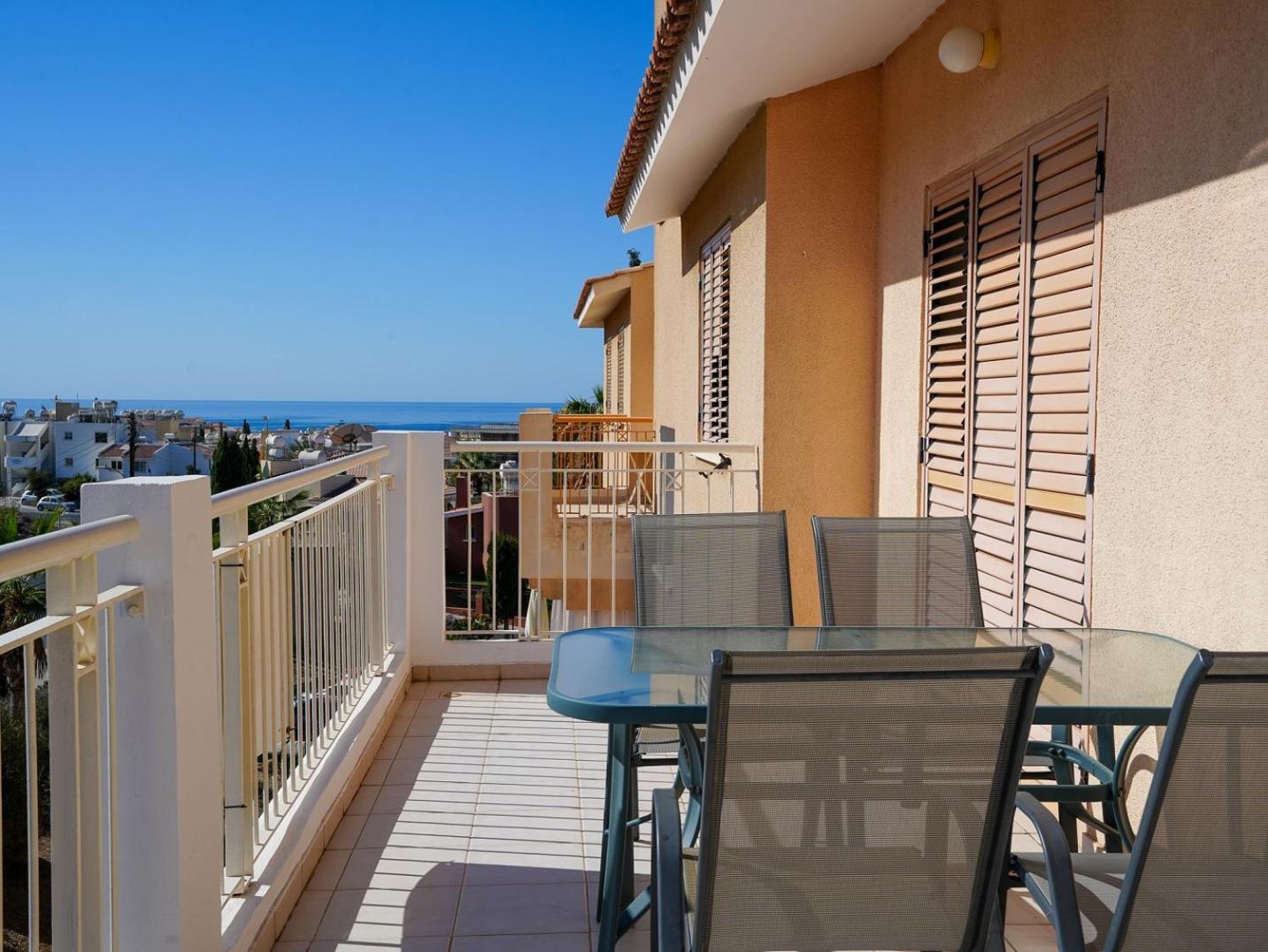 Resitour - Regina Gardens Apartment