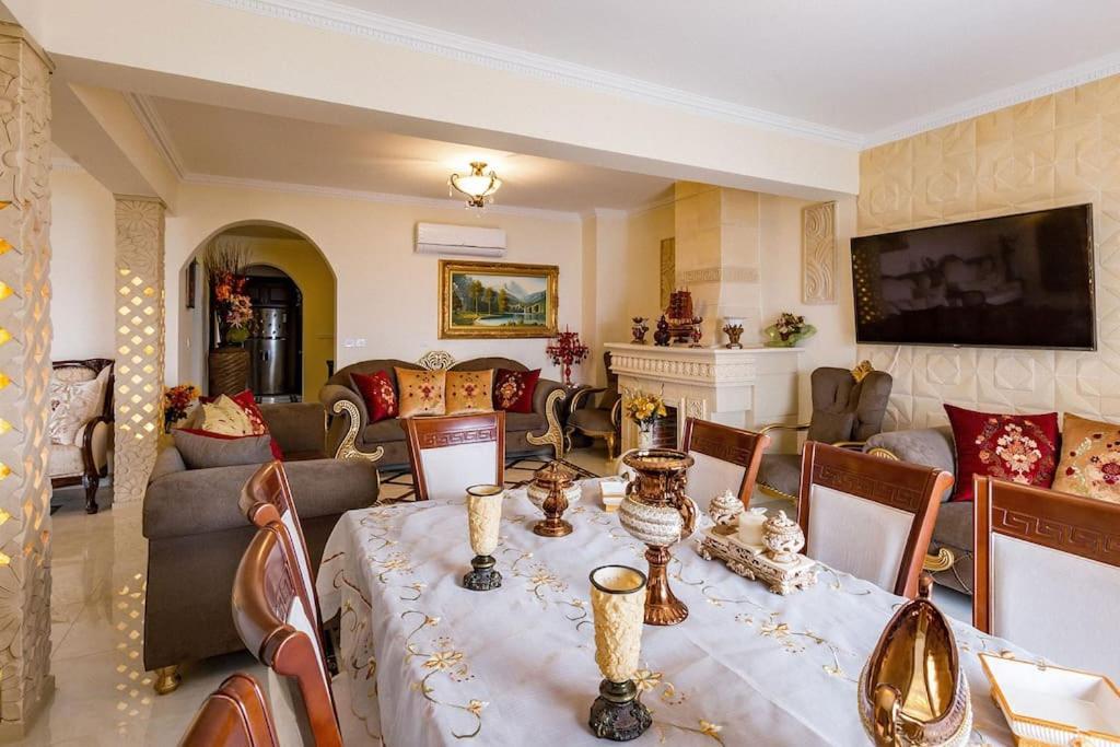 Luksuzna Vila Ob Plazi Z Bazenom Villa *