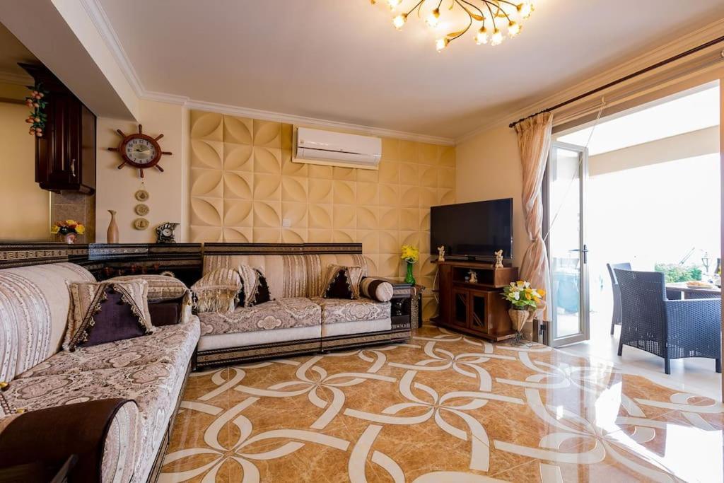 Luksuzna Vila Ob Plazi Z Bazenom * Paphos