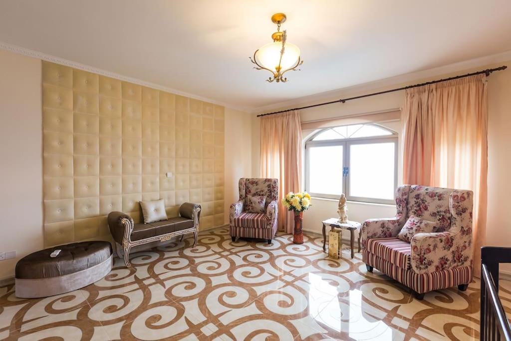Luksuzna Vila Ob Plazi Z Bazenom Villa Paphos