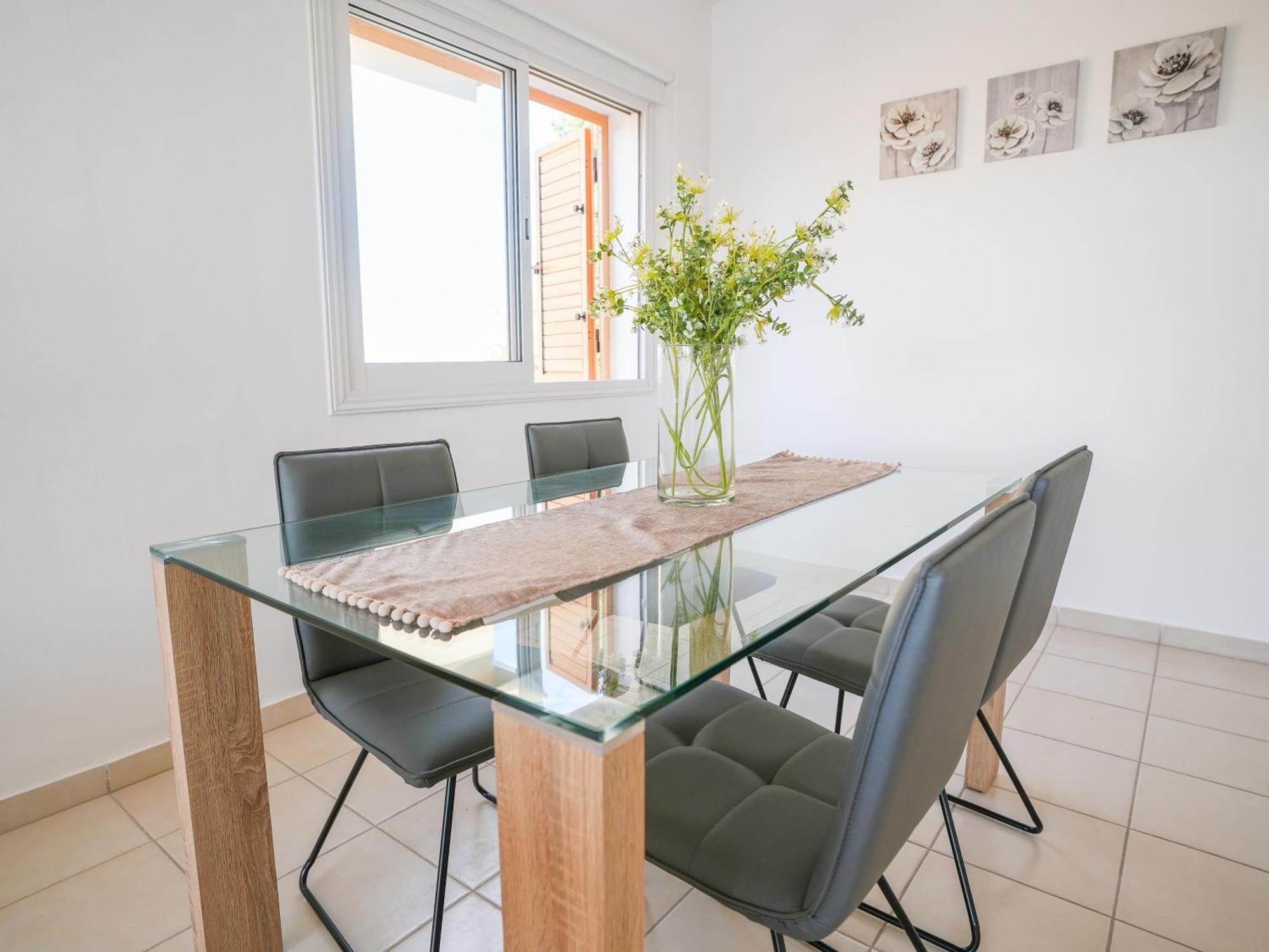 Apartment Resitour - Regina Gardens *