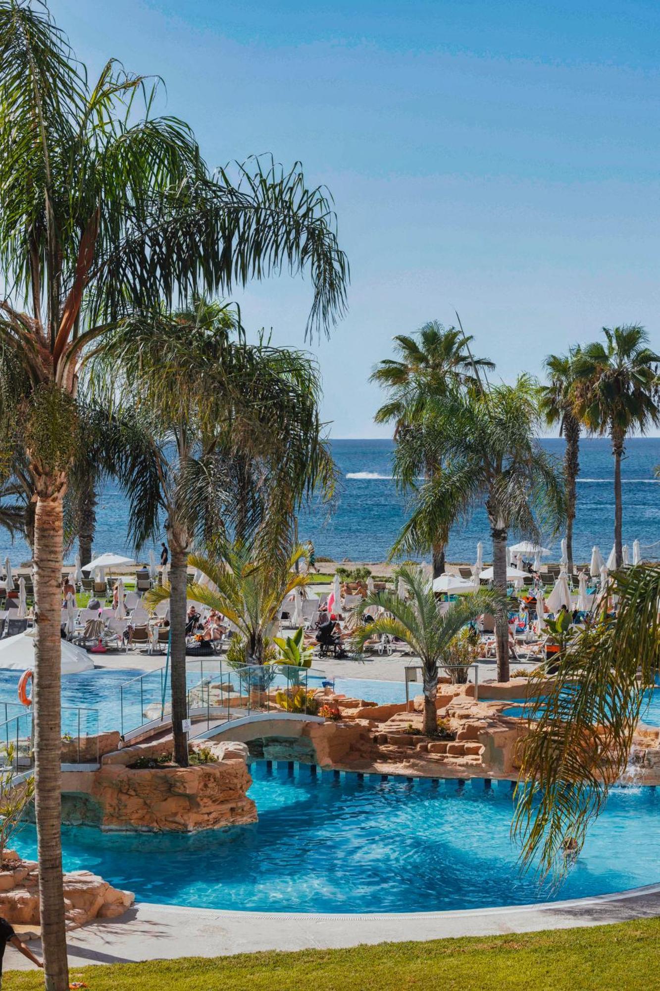 Leonardo Cypria Bay 4*