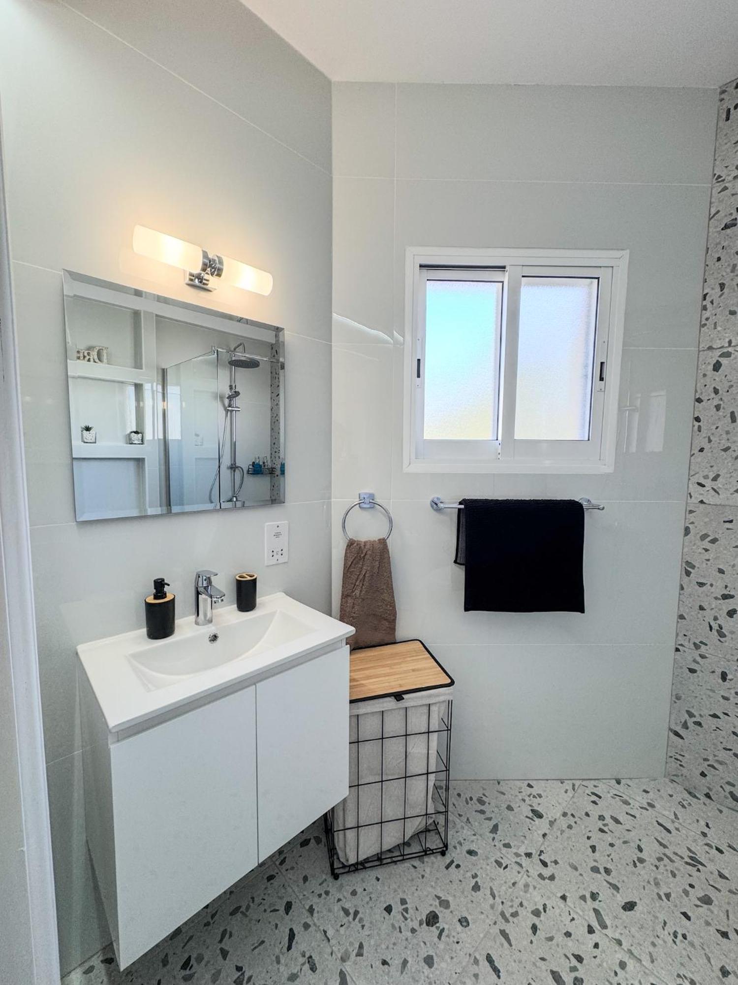 Lavi's Haven 2b, Paphos, Pool Paphos