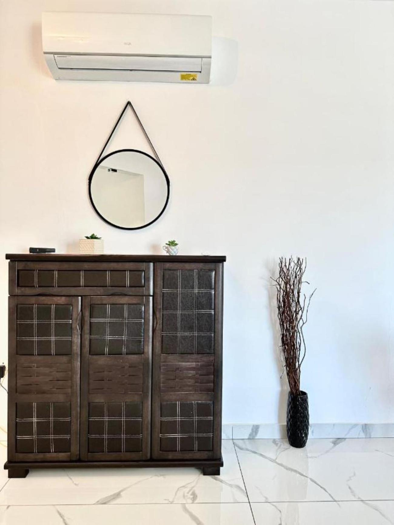 H&o Boulevard Breeze Apartment! * Paphos