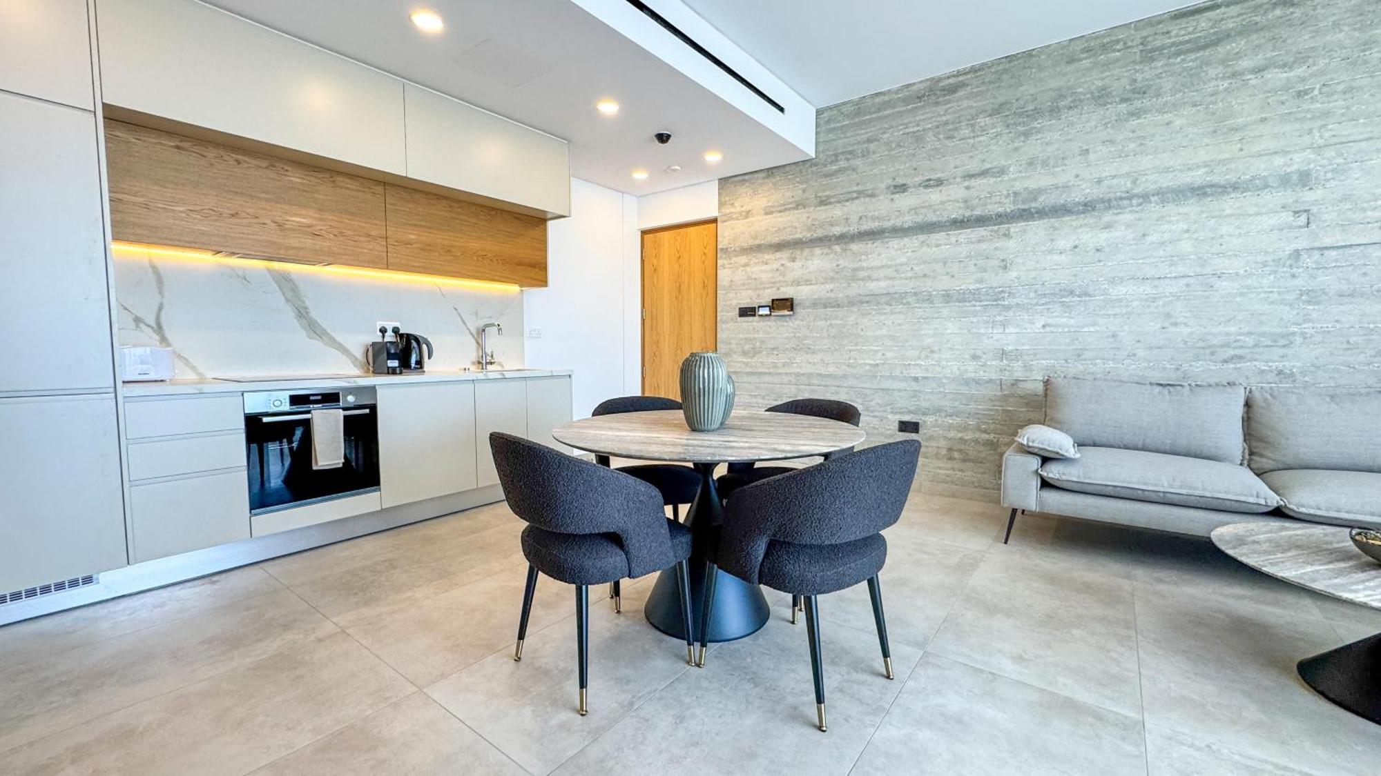 Malberry Park 202 - Modern 2 Bedroom With Pool, Gym, Jaccuzi Apartment Paphos