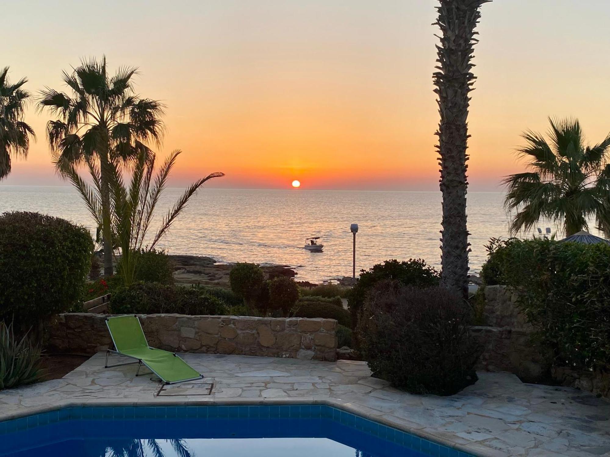 Villa Sea Front Ekaterina Paphos