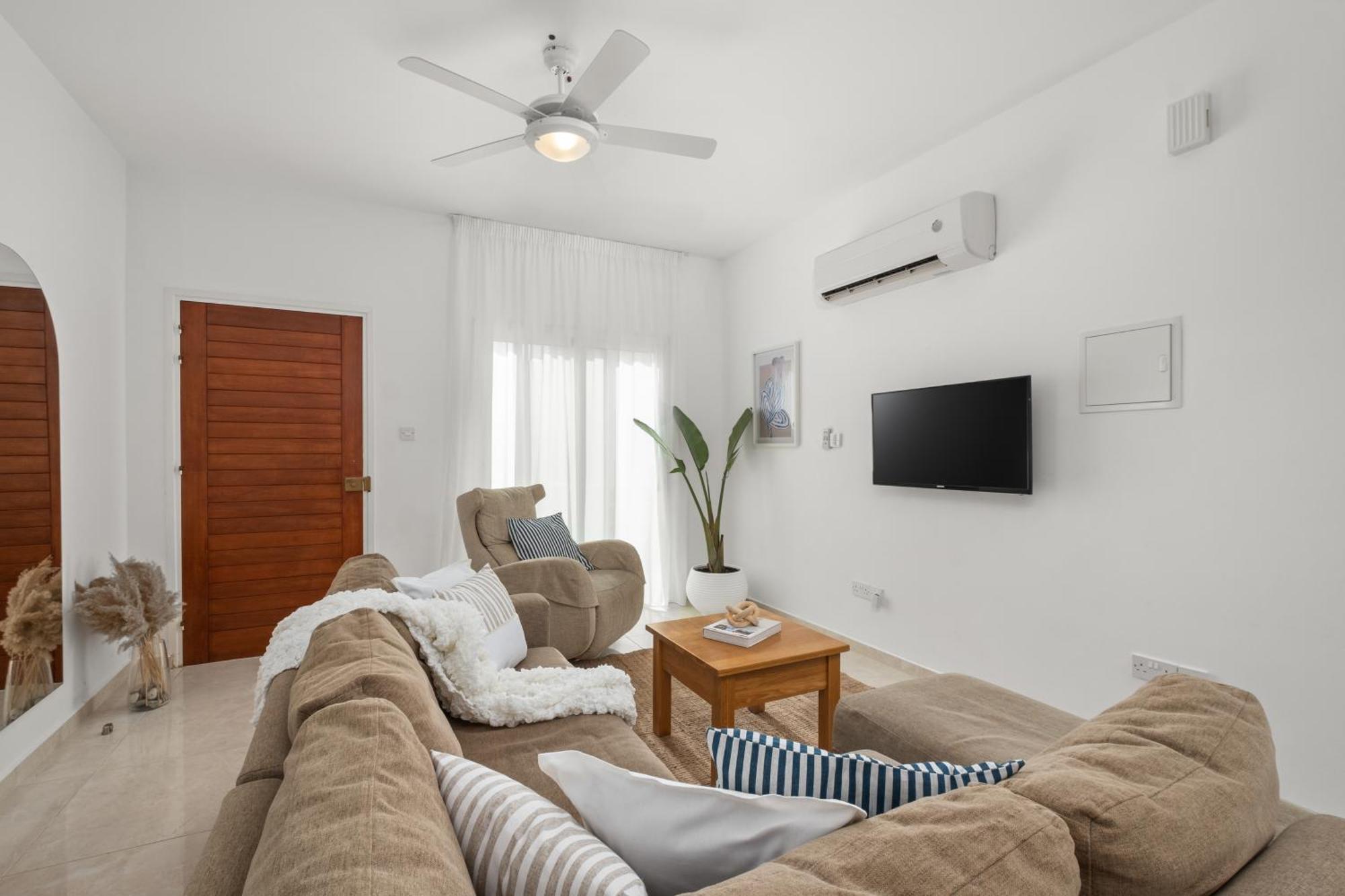 Tariro Townhouse By Nomads Paphos