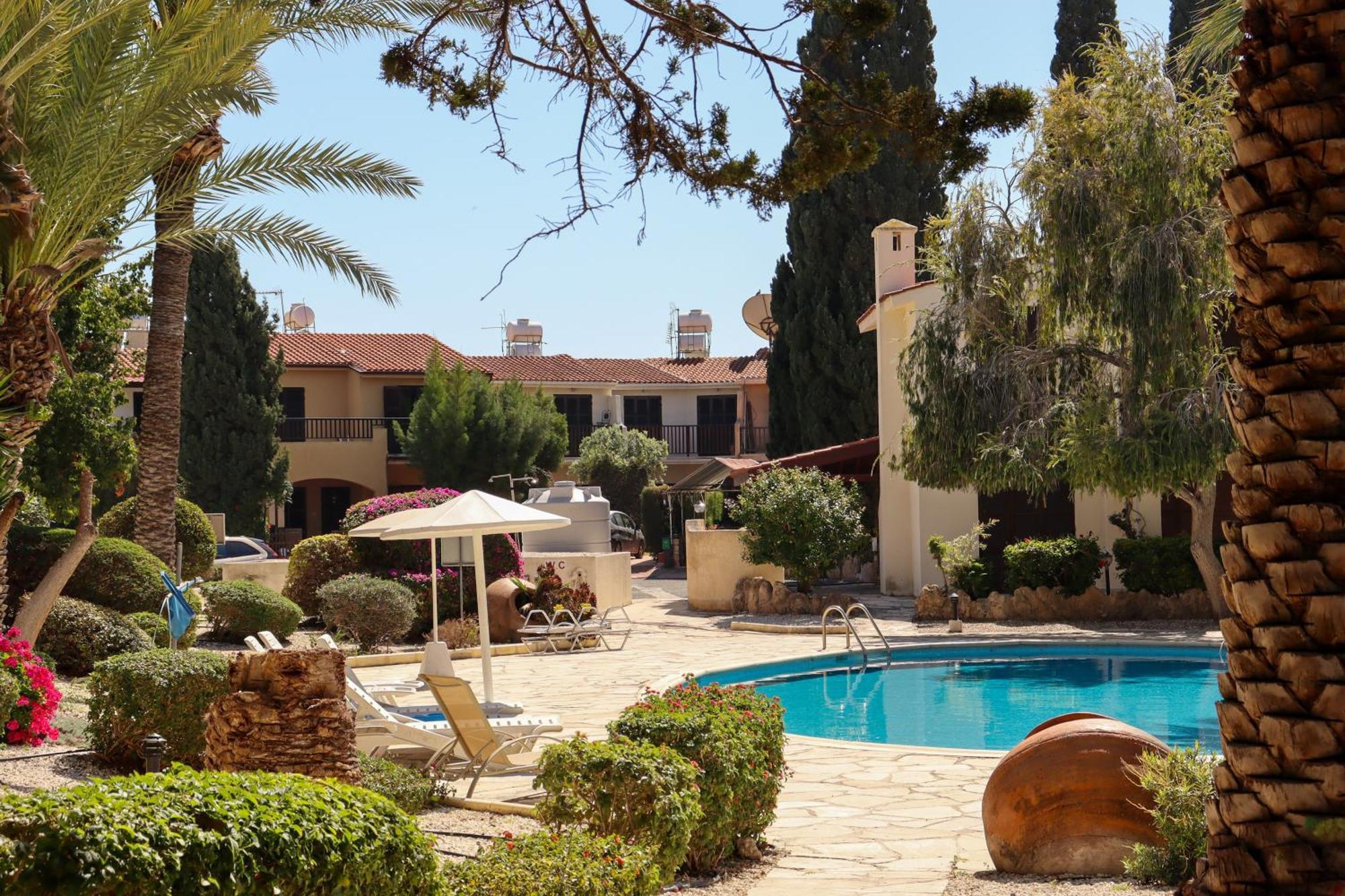 Horizon Gateway 1b, Paphos, Pool Paphos