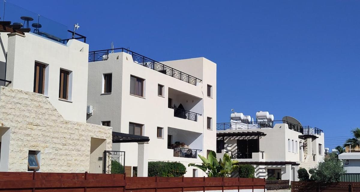 Othello With Pool, Balcony, Rooftop & 800 M To Sandy On Foot Apartamento