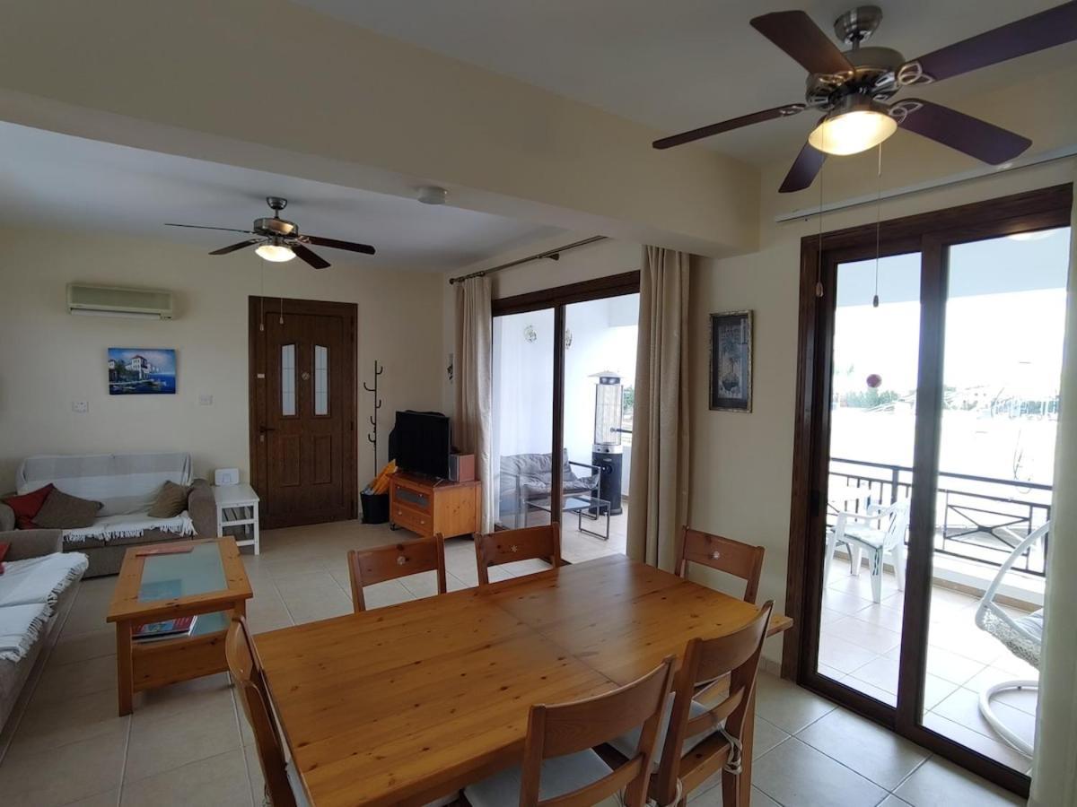 Othello With Pool, Balcony, Rooftop & 800 M To Sandy On Foot