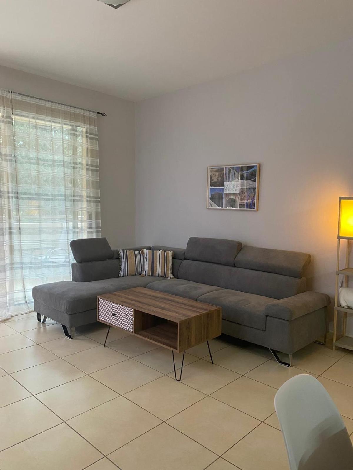 Apartment Bright Cozy Escape