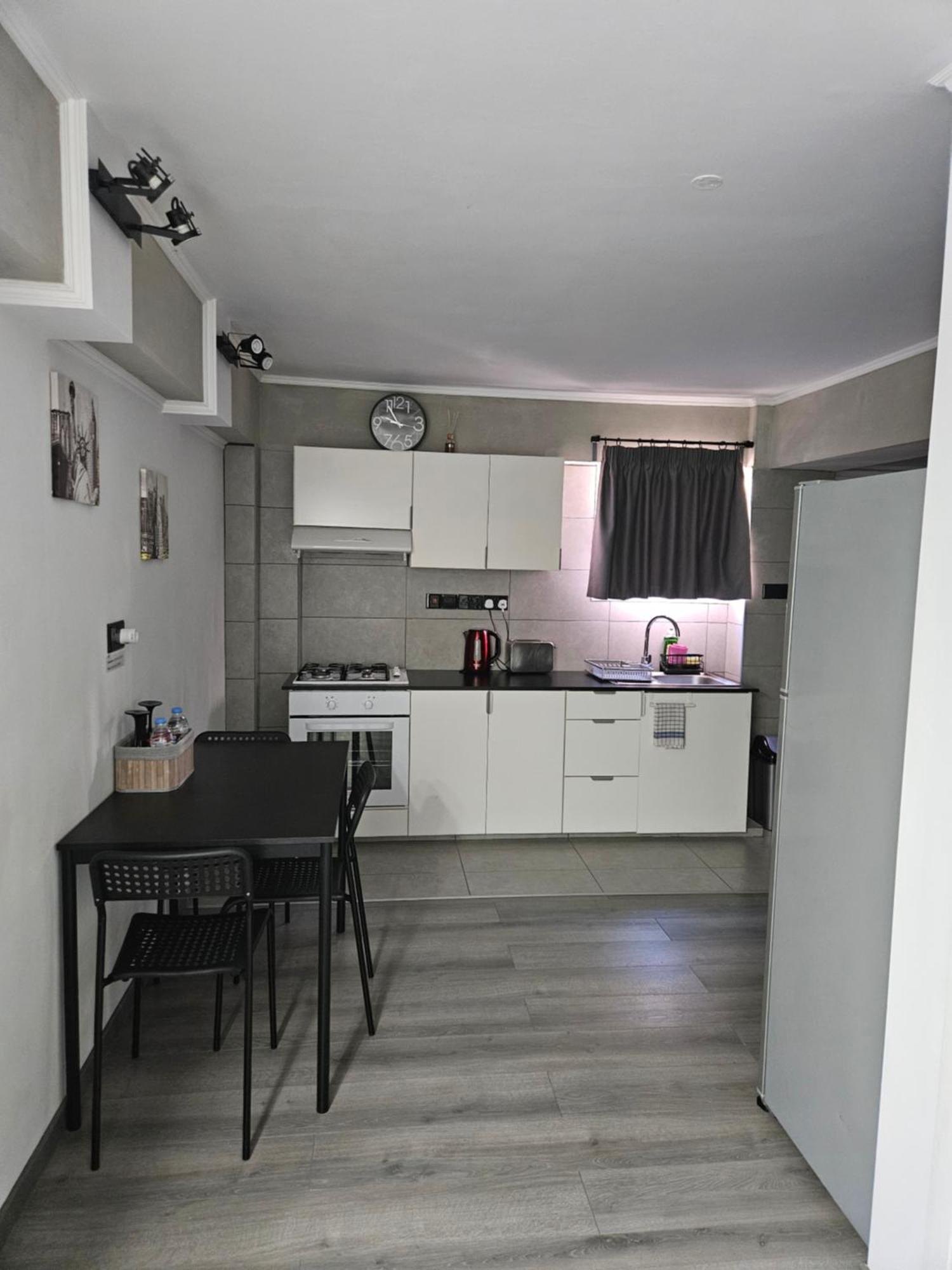 Black & White By Emmelia Group