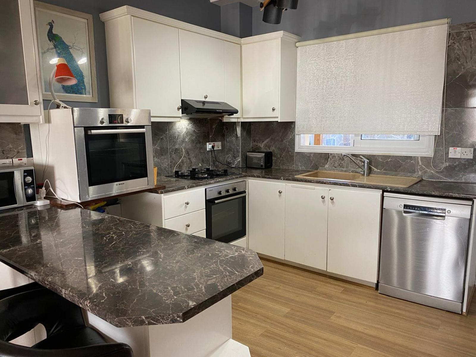 King Sunset Apartment
