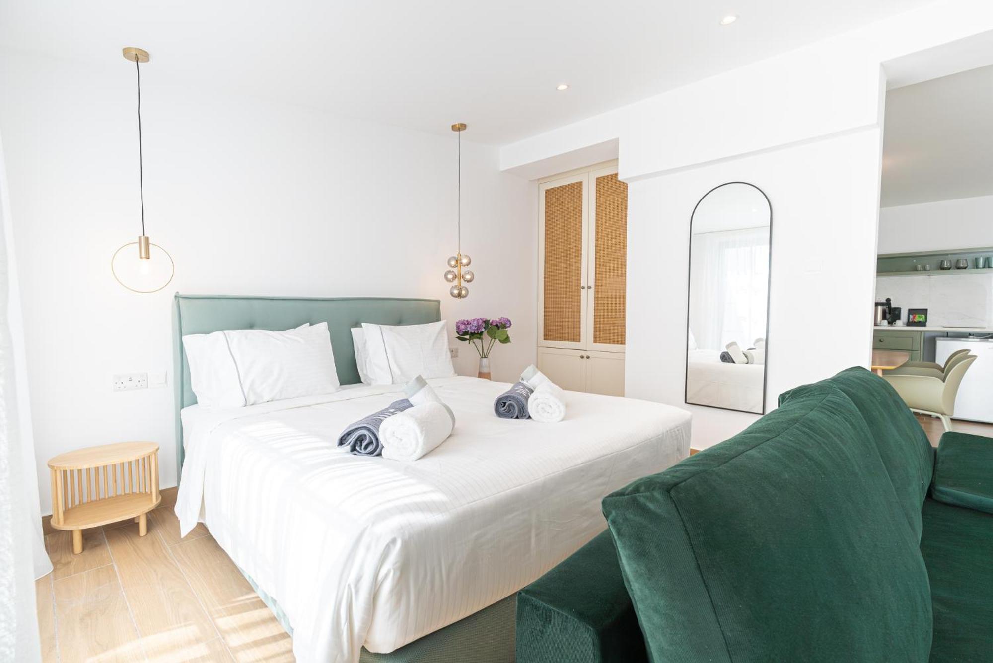 Aparthotel Loft Paphos