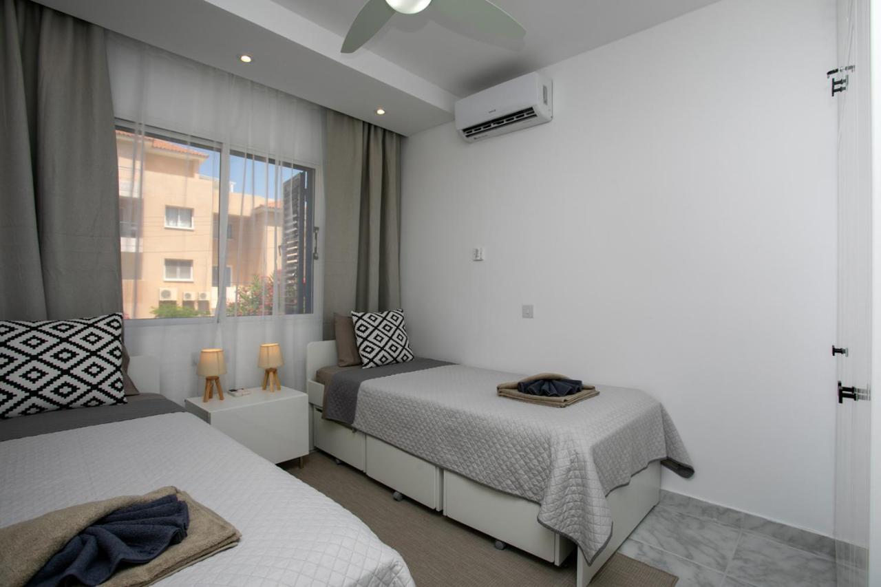 Joanne's Lovely 2 Bedroom Apt.
