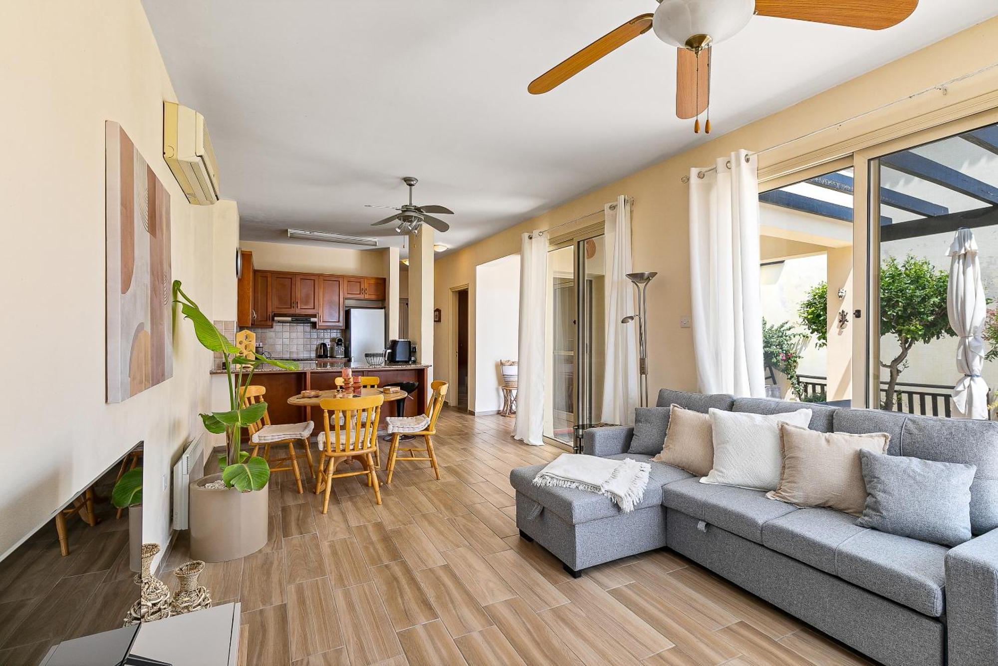 Seaview In Peyia | Private Pool & Jacuzzi By Vichy Holidays Pousada