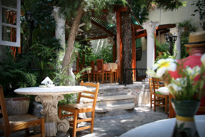 Kiniras Traditional & Restaurant Paphos