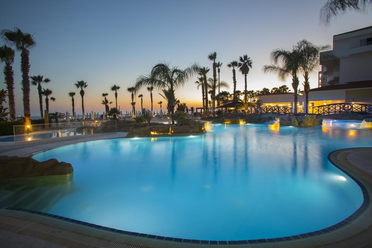 Leonardo Cypria Bay Hotel 4*