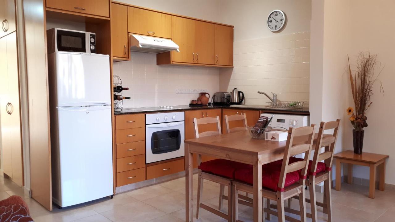 Apartment Queens Gardens 226 *