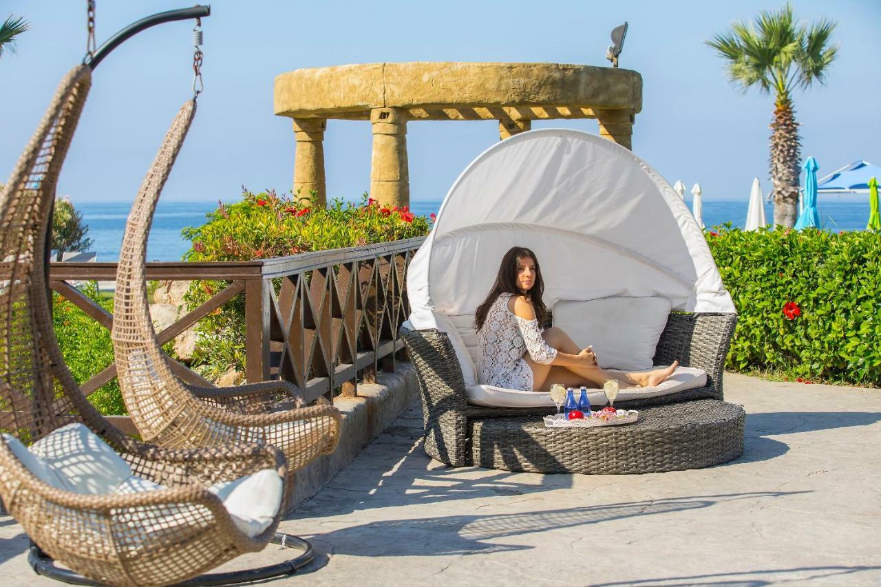 Leonardo Cypria Bay Hotel 4*