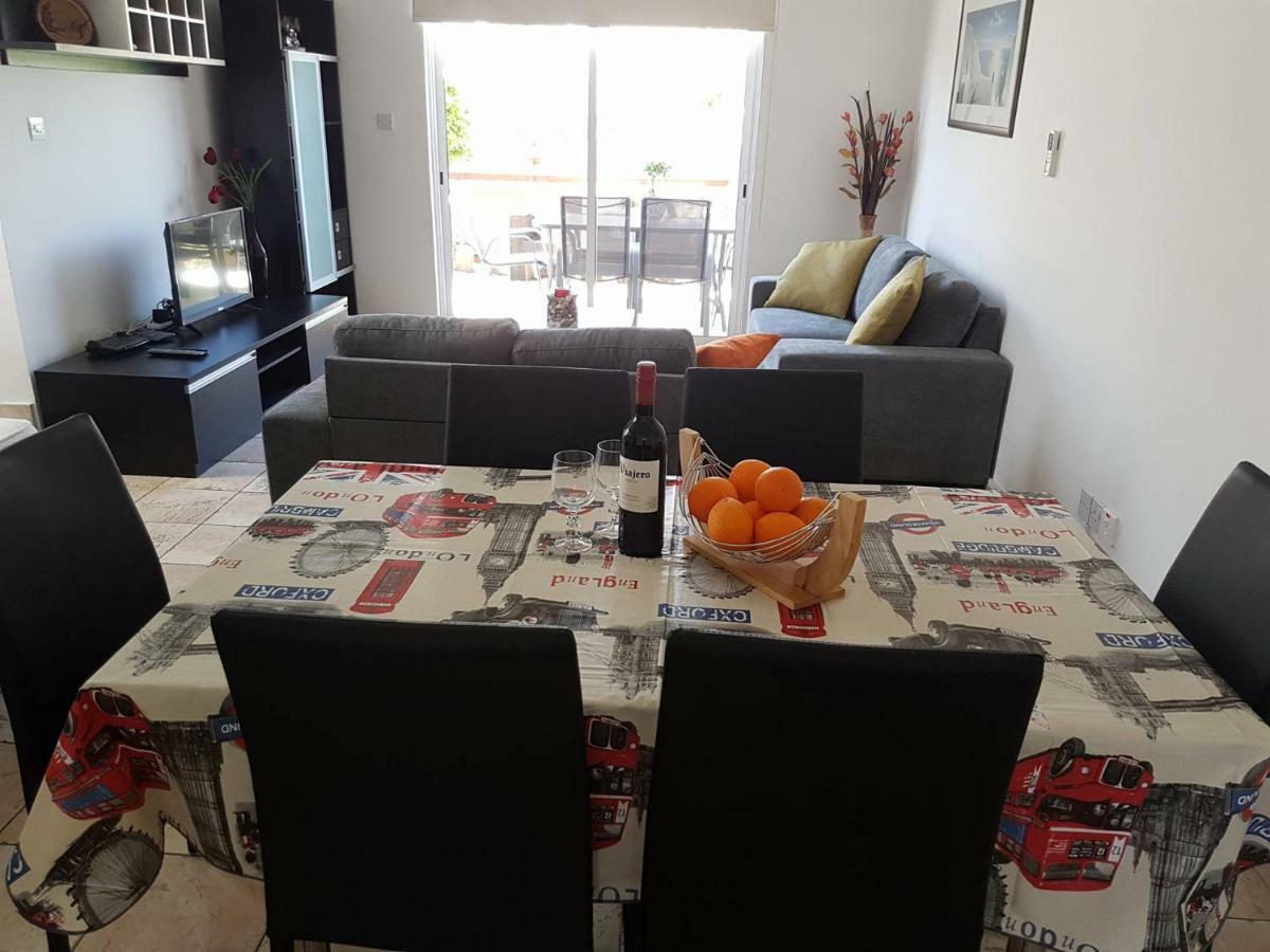 Loucas Townhouse Holiday home *