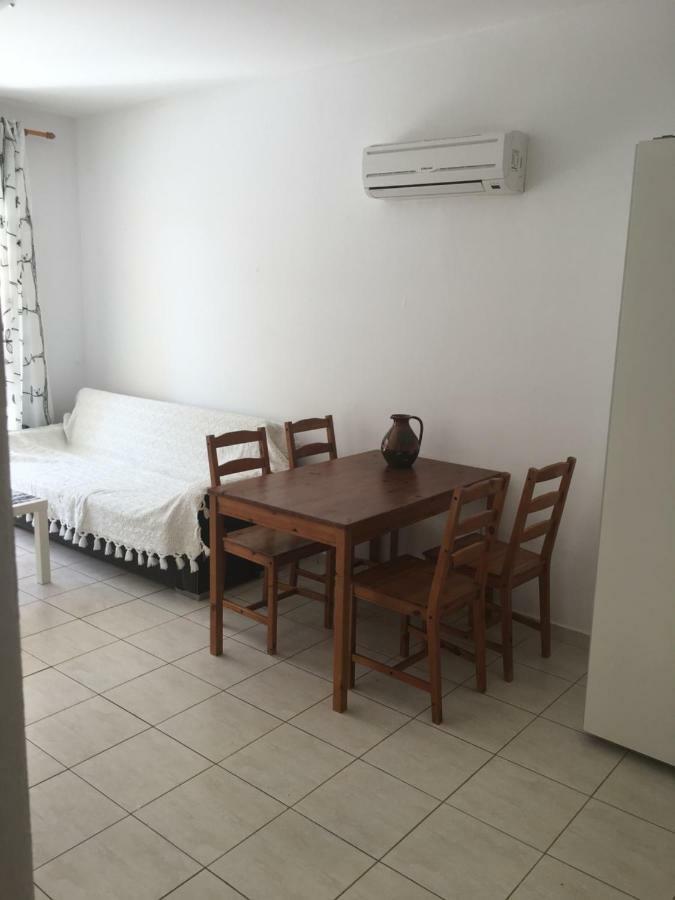 Apartment By The Sea *