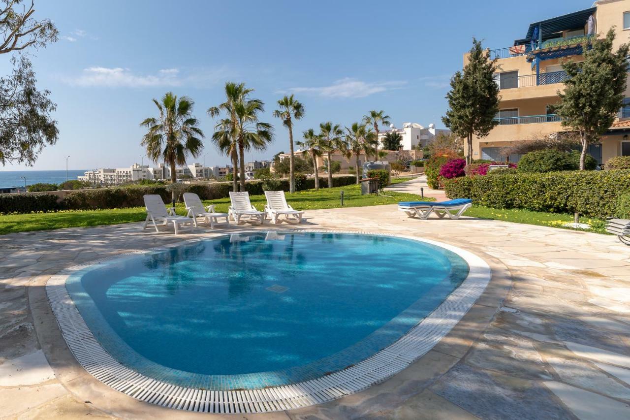 105 Kings Palace - Fabulous 2 Bed, 2 Bath, Large Patio With Garden - Sea Views * Paphos