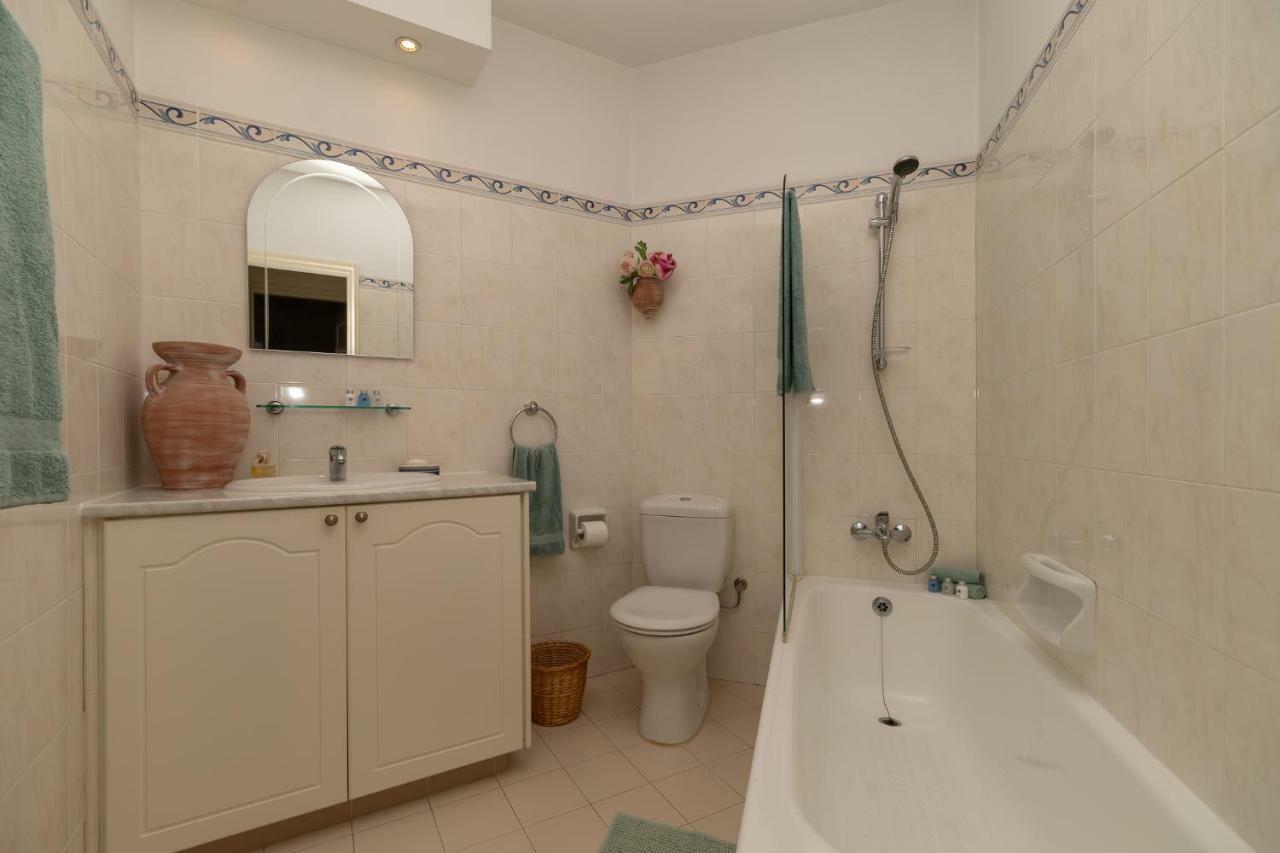 Apartment 105 Kings Palace - Fabulous 2 Bed, 2 Bath, Large Patio With Garden - Sea Views