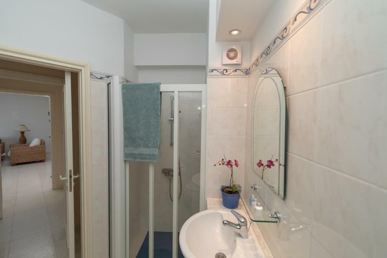 105 Kings Palace - Fabulous 2 Bed, 2 Bath, Large Patio With Garden - Sea Views Apartment Paphos